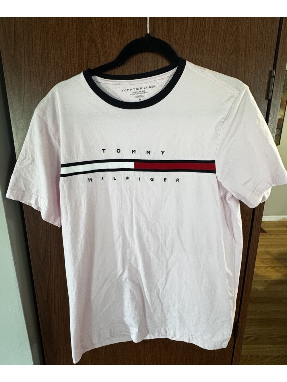 Tommy Hilfiger Mens M T Shirt Light Pink Flag Stripe Logo 100% Cotton Reg Fit
